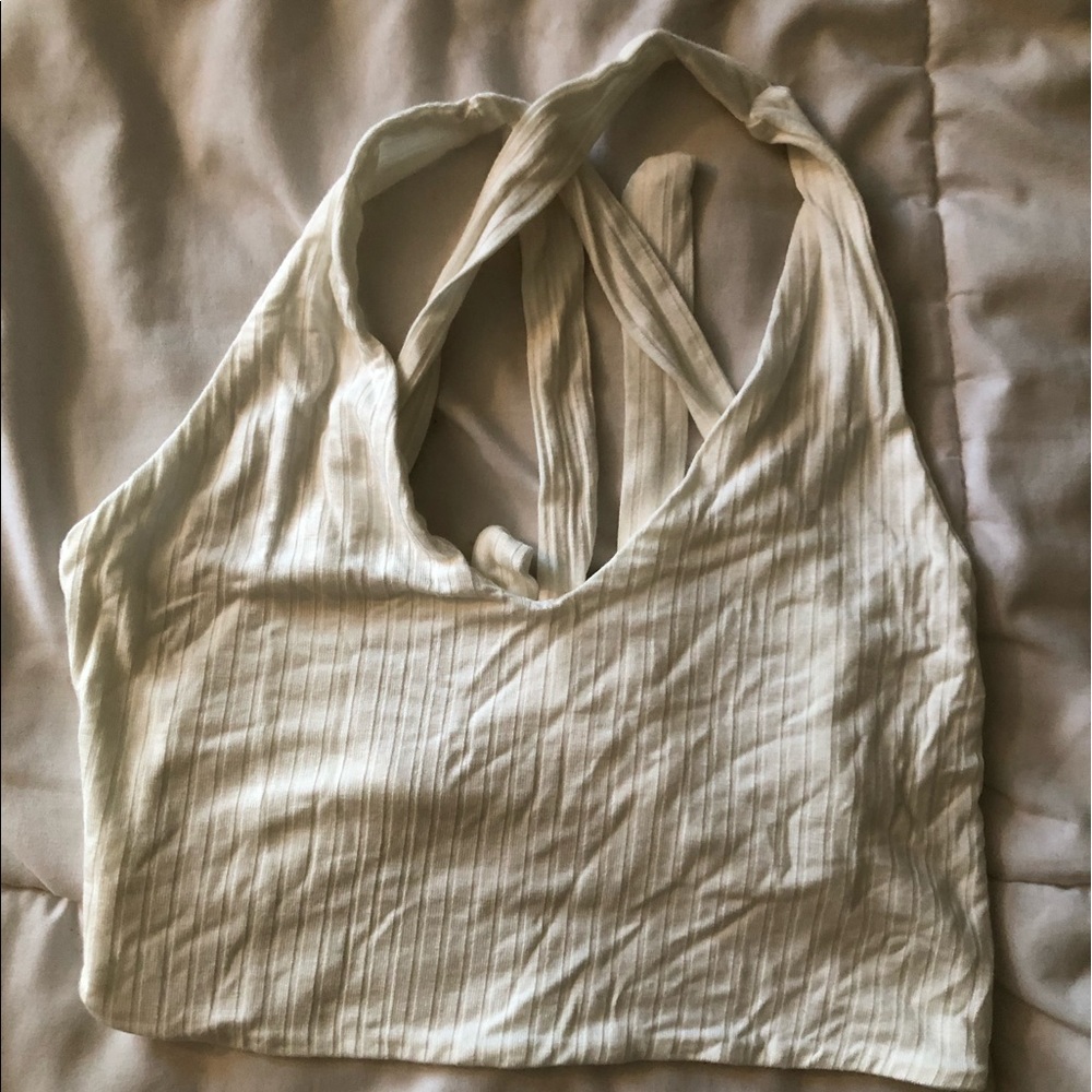 Lulu’s Criss Cross Crop Top